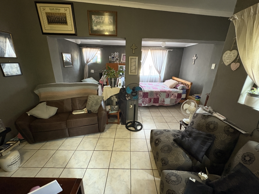 4 Bedroom Property for Sale in Beacon Bay Eastern Cape
